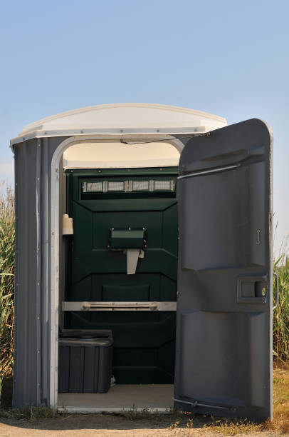 Best Porta potty delivery and setup  in Winona, MN